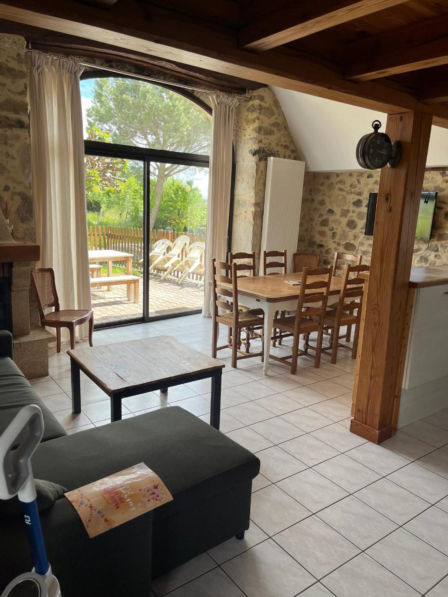 Maison Charmante A Maleville Avec Jardin Prive Et Parking.B Dış mekan fotoğraf